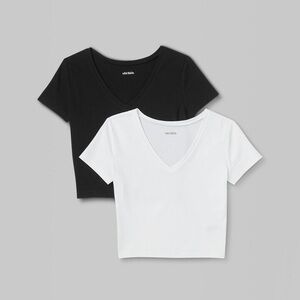 2 NWOT Wild Fable Black and White V-Neck Crop Tops 2 Pack